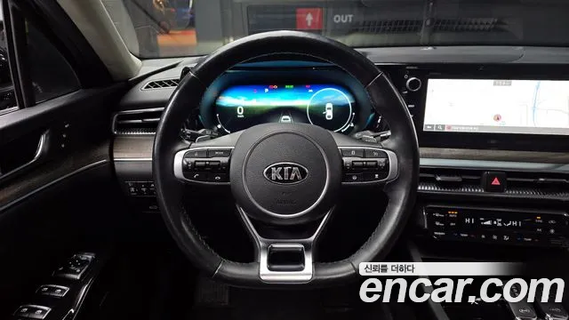 Kia K5 2021 — фото 13