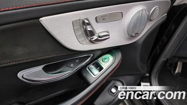 Mercedes-Benz C-Class 2018 — фото 19