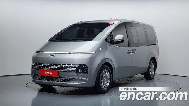 Hyundai Staria 2022 — фото 1