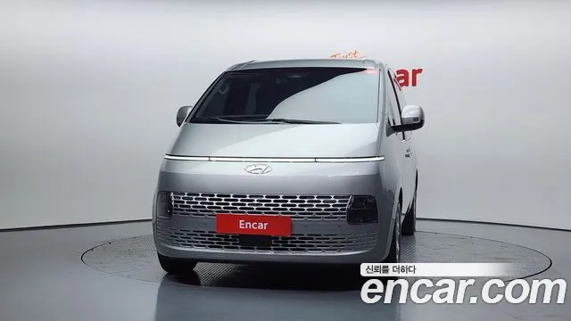 Hyundai Staria 2022 — фото 3