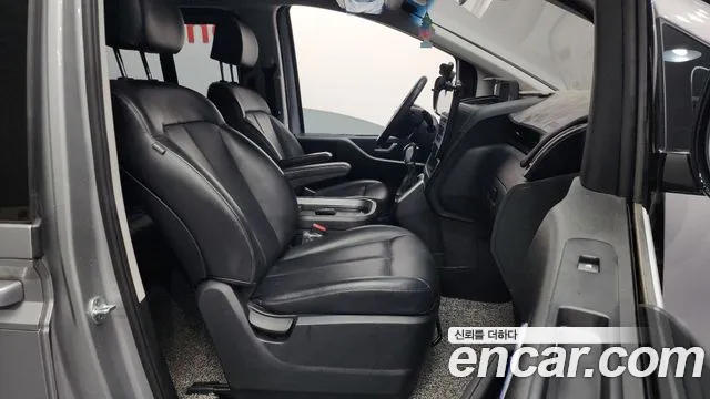 Hyundai Staria 2022 — фото 11