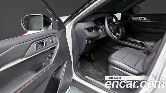 Ford Explorer 2025 — фото 10