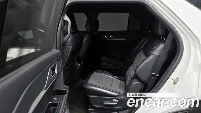 Ford Explorer 2025 — фото 20