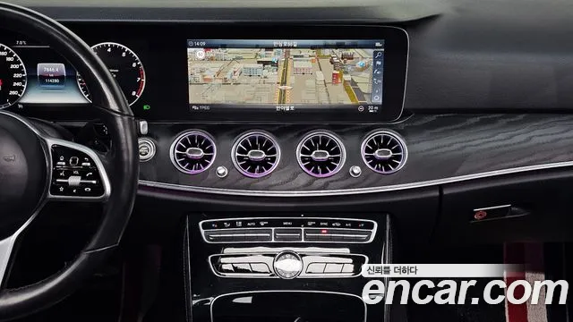 Mercedes-Benz E-Class 2019 — фото 13