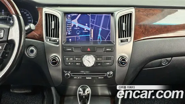 Hyundai Equus 2012 — фото 14
