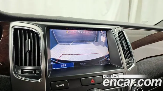 Hyundai Equus 2012 — фото 15