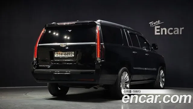 Cadillac Escalade 2019 — фото 2