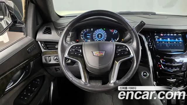 Cadillac Escalade 2019 — фото 13