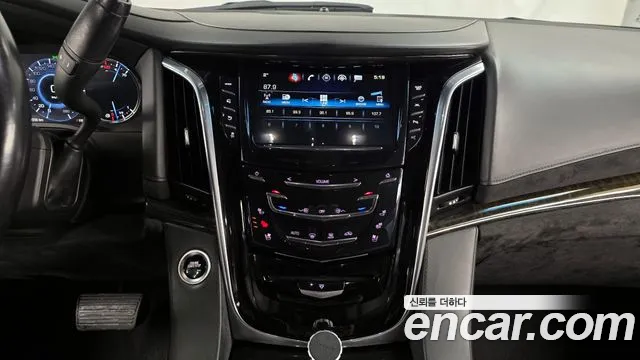Cadillac Escalade 2019 — фото 14