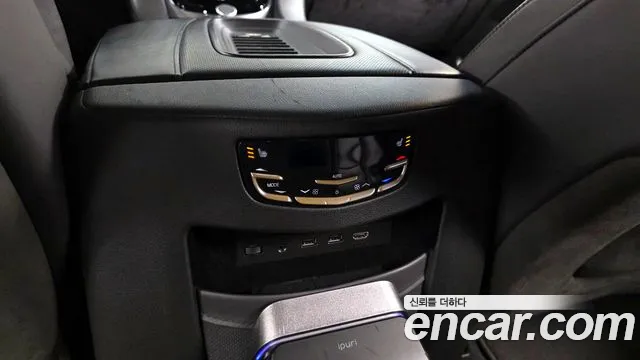 Cadillac Escalade 2019 — фото 19