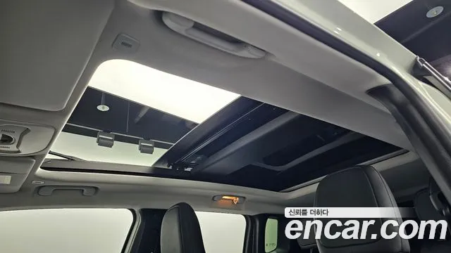 Jeep Renegade 2023 — фото 13