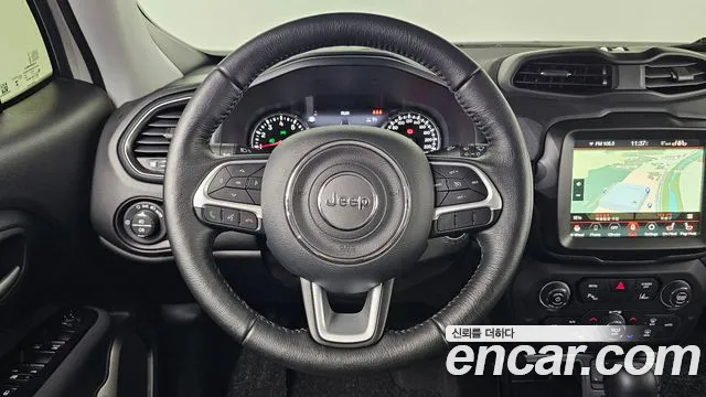Jeep Renegade 2023 — фото 16