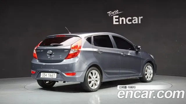 Hyundai Accent 2012 — фото 2