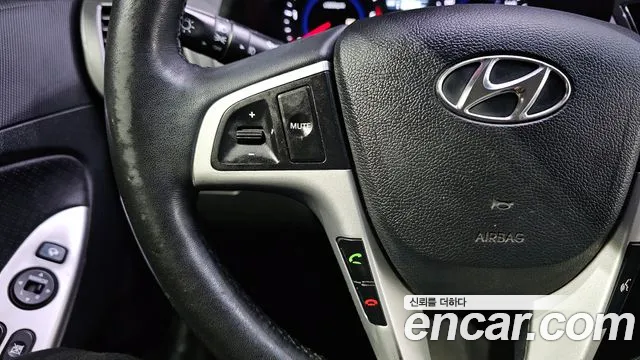 Hyundai Accent 2012 — фото 19