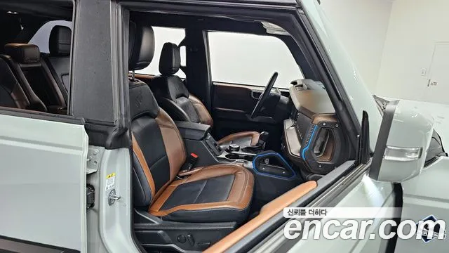 Ford Bronco 2023 — фото 12