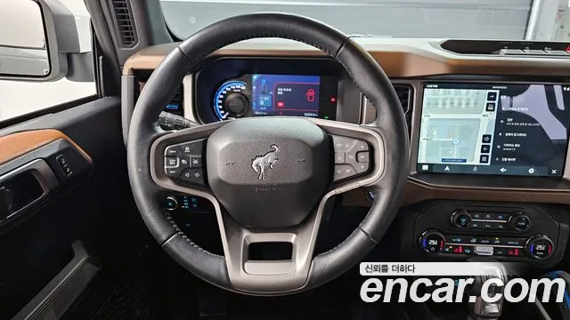 Ford Bronco 2023 — фото 13
