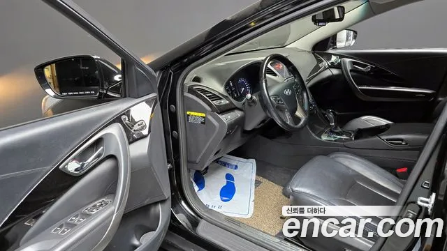 Hyundai Grandeur 2014 — фото 10