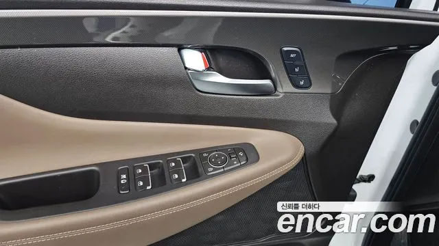 Hyundai Santafe 2020 — фото 18
