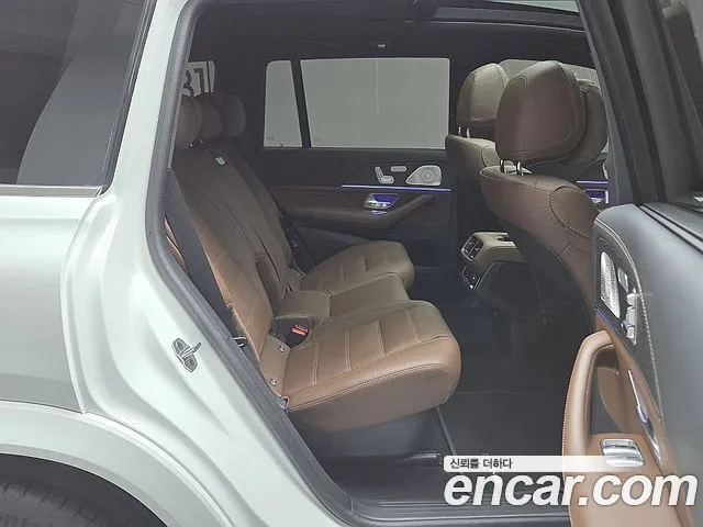 Mercedes-Benz GLS-Class 2025 — фото 15
