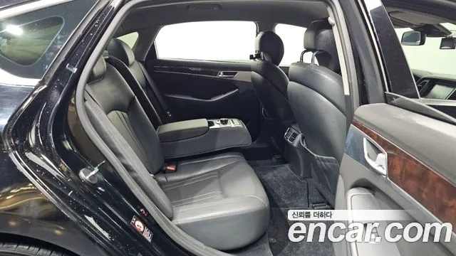 Hyundai Genesis 2015 — фото 12