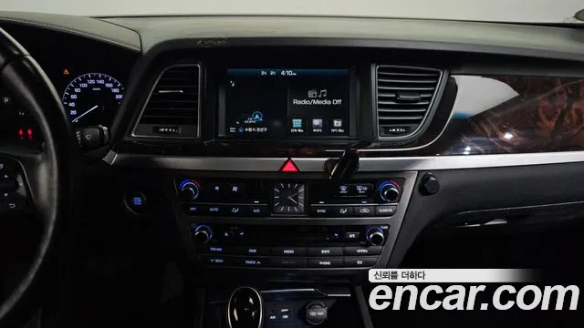 Hyundai Genesis 2015 — фото 14
