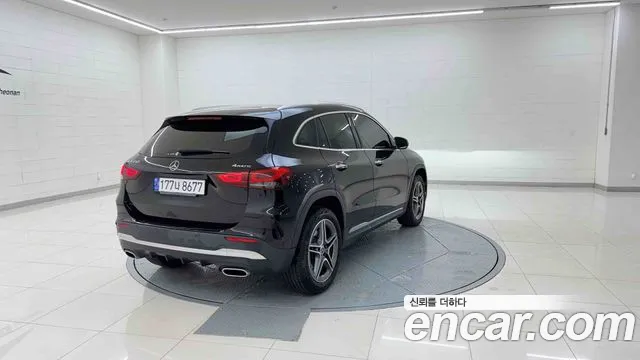 Mercedes-Benz GLA-Class 2023 — фото 5