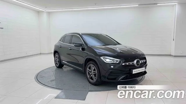 Mercedes-Benz GLA-Class 2023 — фото 7