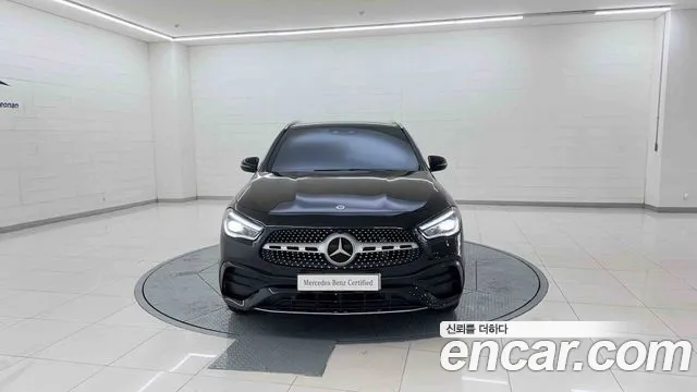 Mercedes-Benz GLA-Class 2023 — фото 8