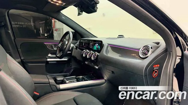 Mercedes-Benz GLA-Class 2023 — фото 17