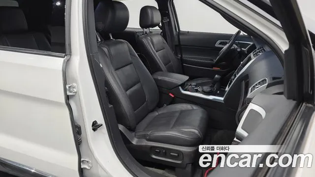 Ford Explorer 2014 — фото 10