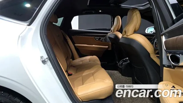 Volvo S90 2022 — фото 12