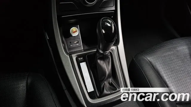 Hyundai AVANTE 2015 — фото 9
