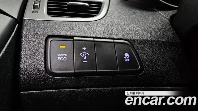 Hyundai AVANTE 2015 — фото 18