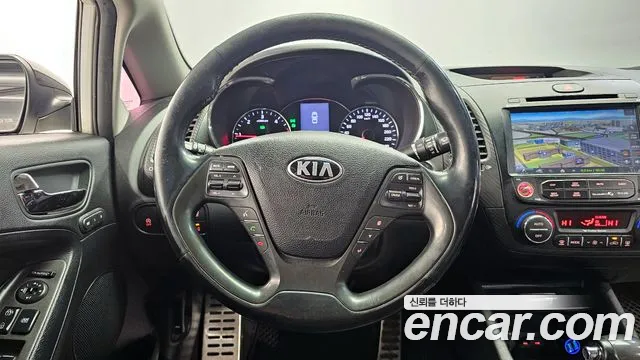 Kia K3 2015 — фото 13