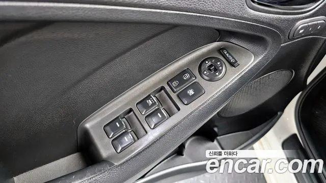Kia K3 2015 — фото 16