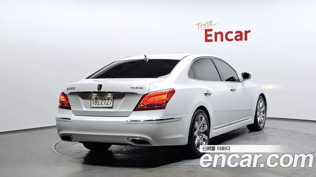 Hyundai Equus 2012 — фото 2