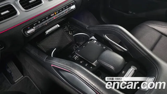 Mercedes-Benz GLE-Class 2019 — фото 16