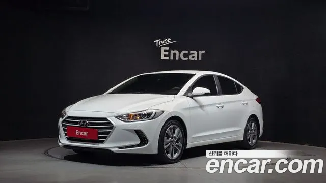 Hyundai AVANTE 2017 — фото 1