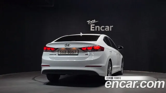 Hyundai AVANTE 2017 — фото 4