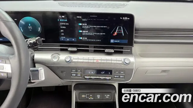 Hyundai Kona 2023 — фото 15