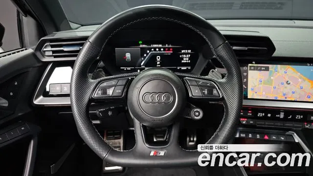 Audi S3 2023 — фото 13