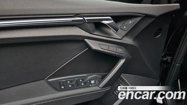 Audi S3 2023 — фото 18