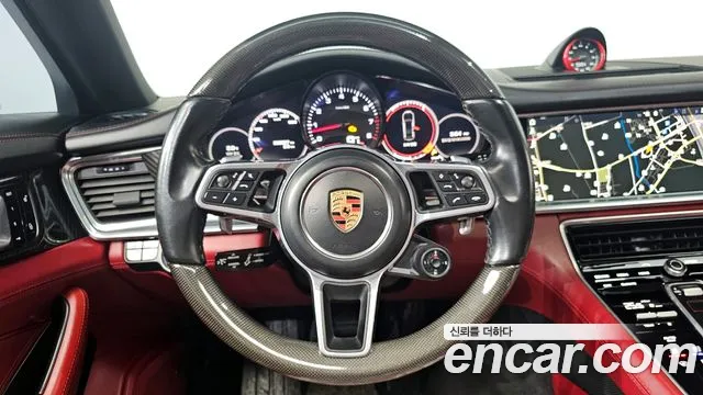 Porsche Panamera 2018 — фото 13