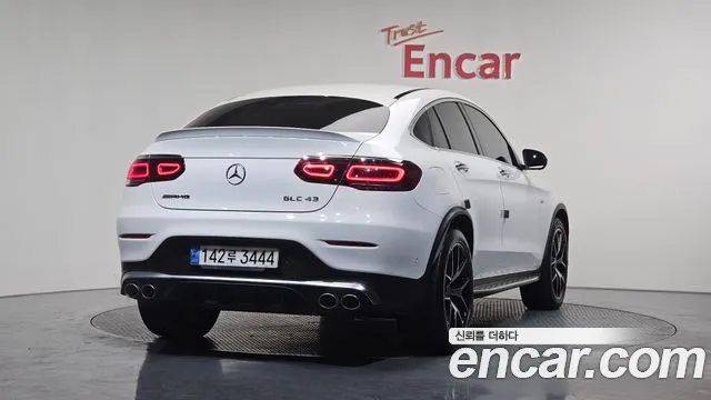 Mercedes-Benz GLC-Class 2023 — фото 2