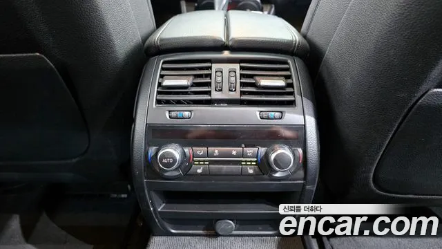 BMW 5-Series 2015 — фото 19