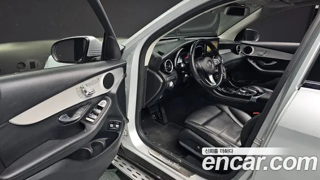 Mercedes-Benz GLC-Class 2019 — фото 11