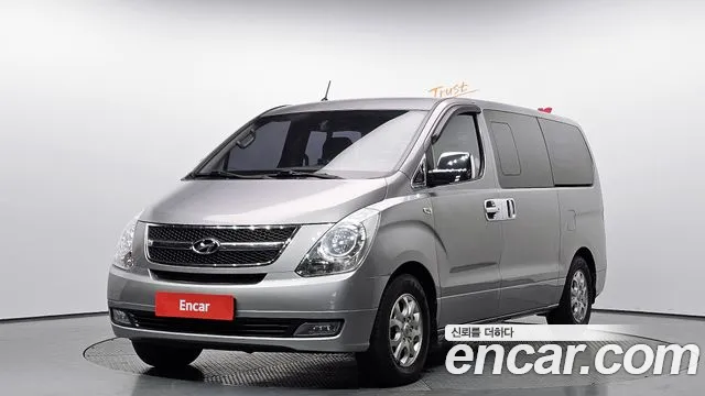 Hyundai Starex 2012 — фото 1