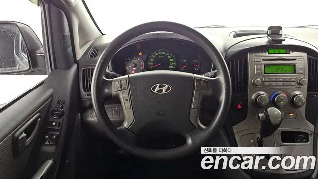 Hyundai Starex 2012 — фото 13
