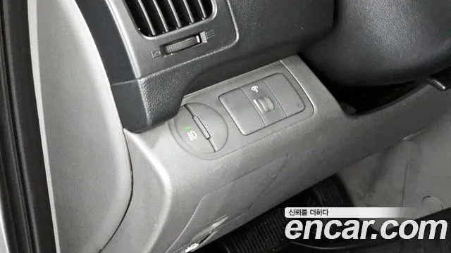 Hyundai Starex 2012 — фото 17