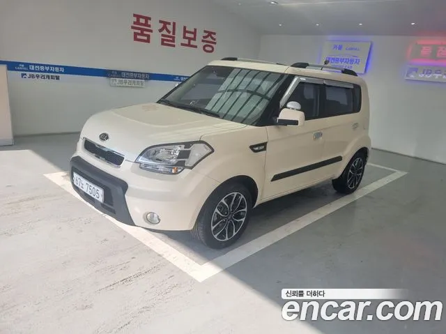 Kia Soul 2010 — фото 2